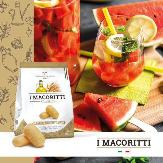 夏季小吃出类拔萃：面包和西瓜！ 与 I Macoritti Classici 一起尝试的美味传统！ 也可以在线购买它们 雅致的夏天...